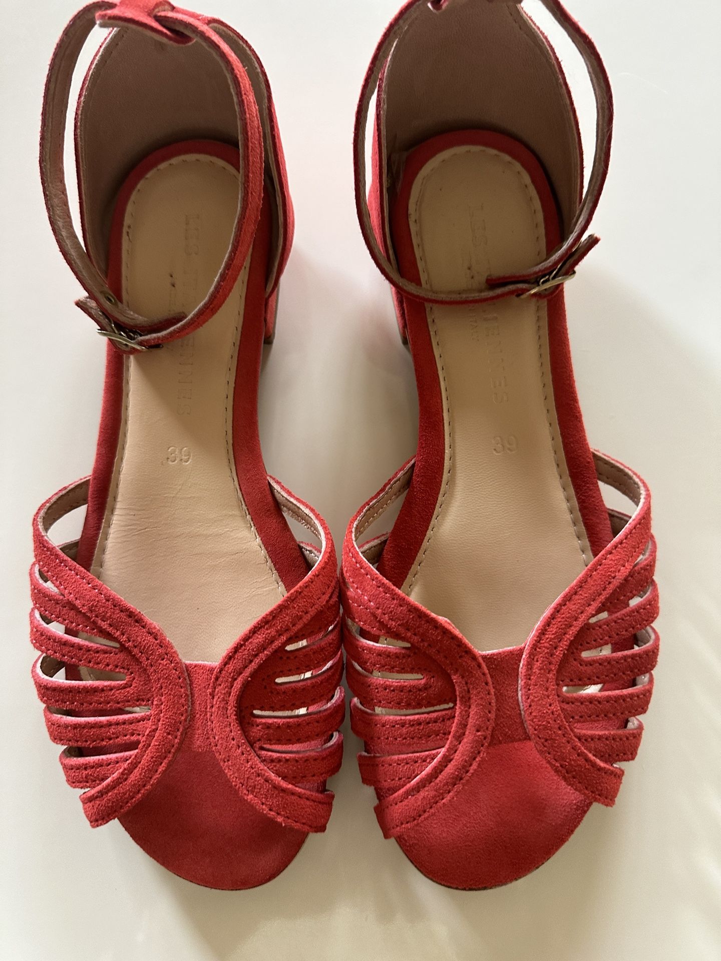 Les Italiennes Coral Suede Open Toe Sandals
