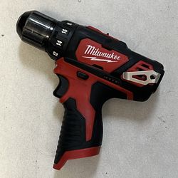 Milwaukee m12 12v drill driver 2406-20 bare tool