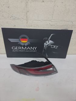 Alfa Romero Giulia 2017-2022 OEM Tail Light Left Driver Side Led (contact info removed)3