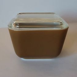 PYREX 501 B Old Orchard Solid Brown 1 1/2 Cup Refrigerator Dish