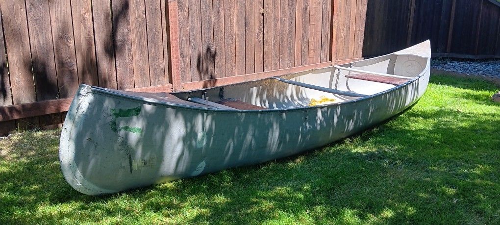 Grumman Aluminum Canoe, Vintage Boy Scout Ed.