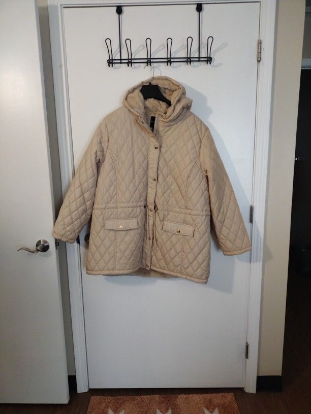 RILEY & JAMES WOMAN'S COAT