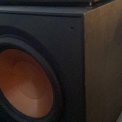 Klipsch R-121SW