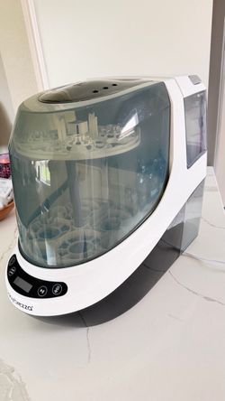 Baby Brezza Baby Bottle Sterilizer and Dryer