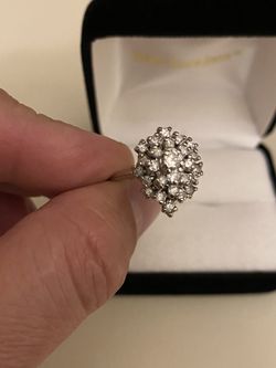 Beautiful 14k White Gold Ladies Diamond Cluster Ring