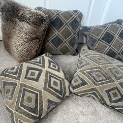 Couch pillows