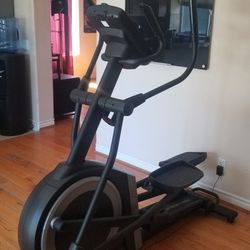 Nordic Track Studio Elliptical 