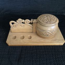 Antique Pipe Holder