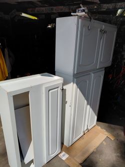 Kitchen Cabinets White