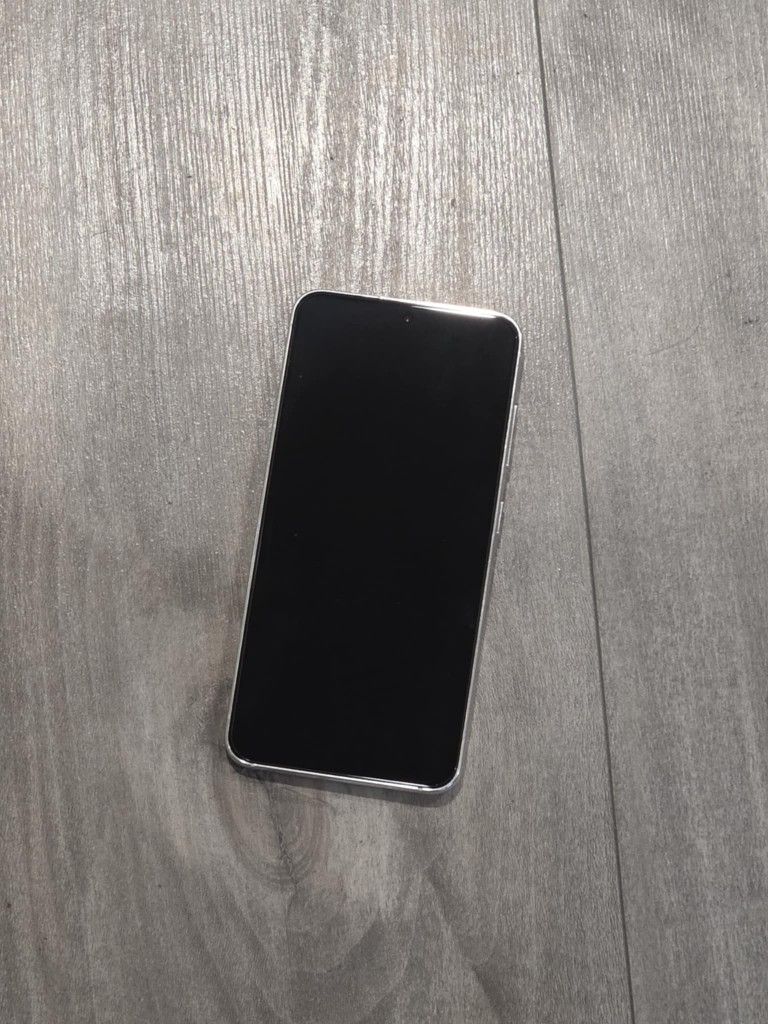 Samsung S23 256GB White