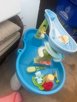 Kids Water Table with Accessories