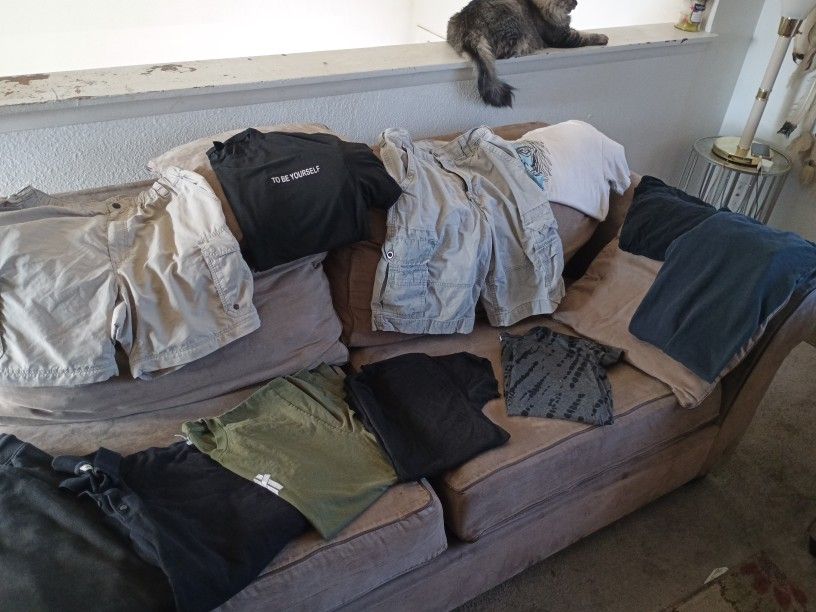 Mens Clothing Lot