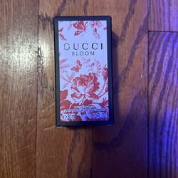 Gucci Bloom Perfume 