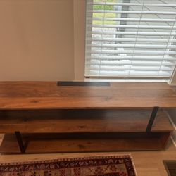 B&C - Austin Media Console