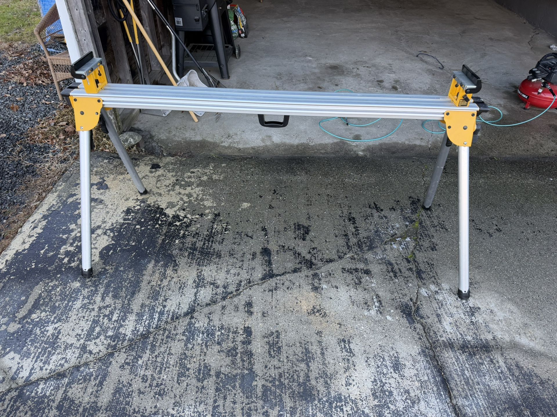 Dewalt Miter Saw Stand DWX723