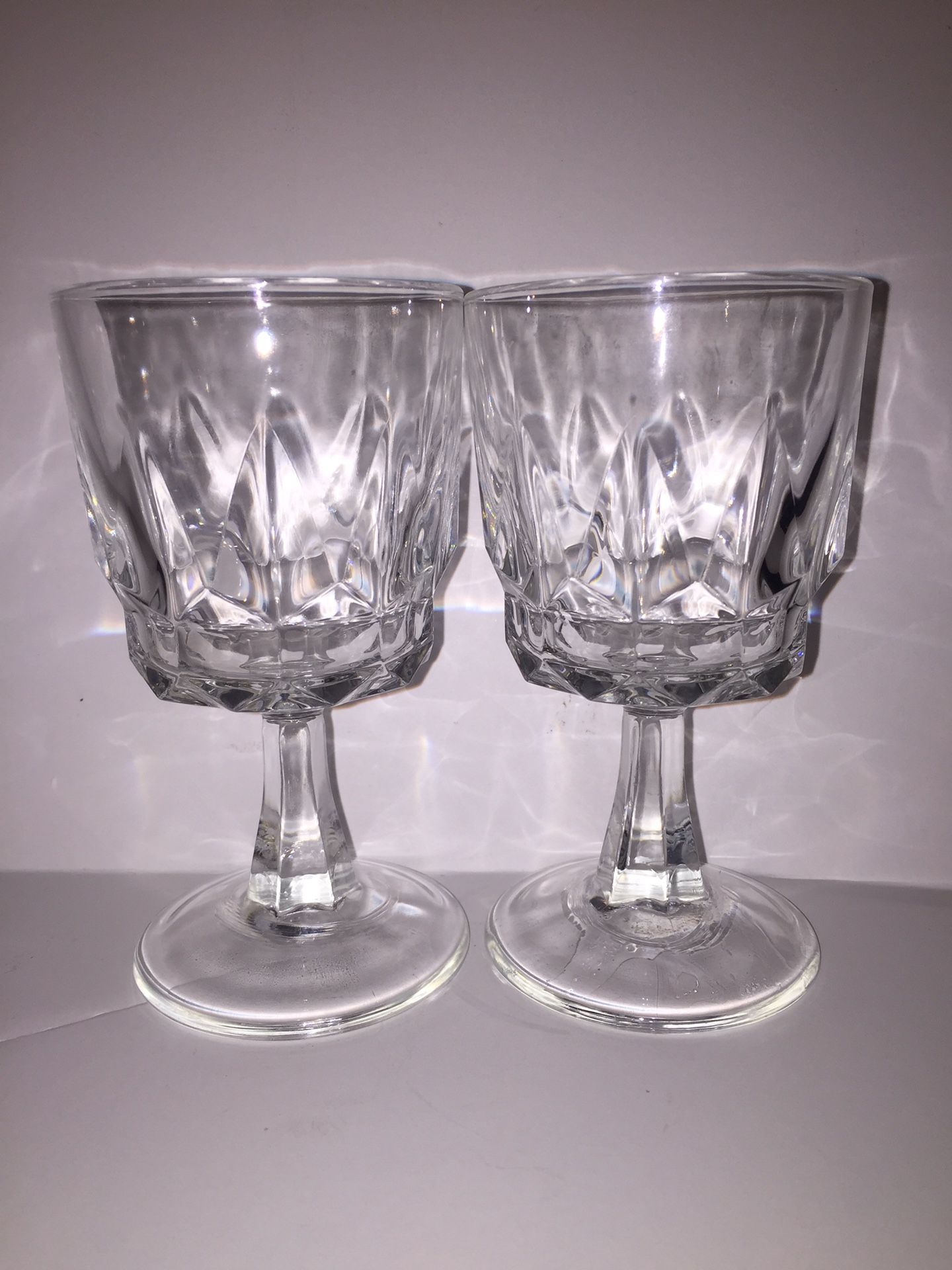 2 Arcoroc France Wine Goblets “artic Pattern”.