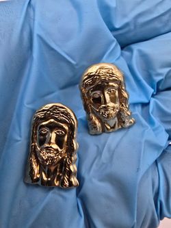 10kt Jesus face earrings
