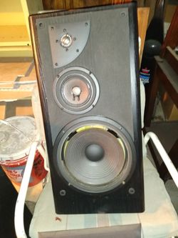 JBL lx600