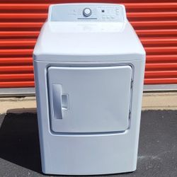 DRYER HEAVY DUTY GAS DRYER 110 V EXCELLENT CONDITION 