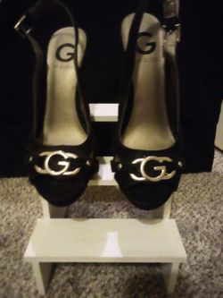 Guess heels 👠