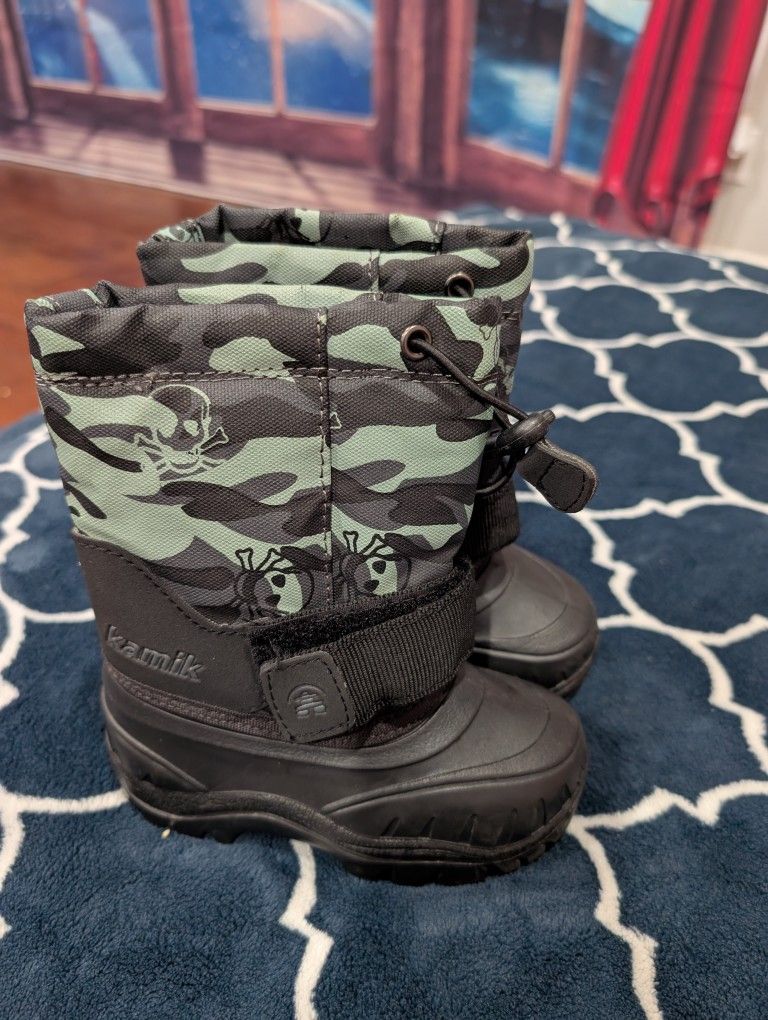 Boys Snow Boots Size 8T