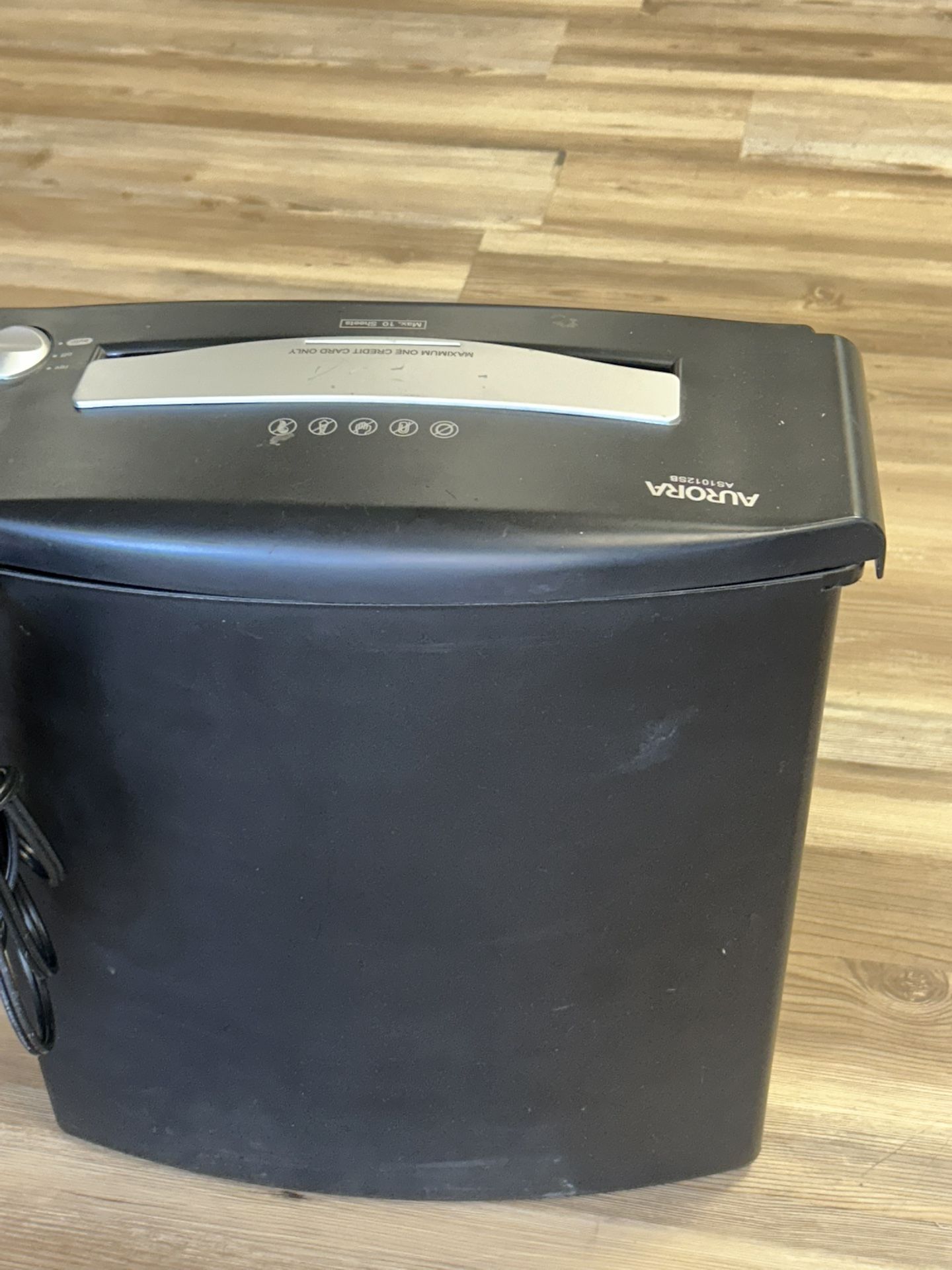Aurora AS1012SB 10-Sheet Cross-Cut Paper Shredder