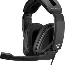 Like new Sennheiser GSP 302 gaming headset