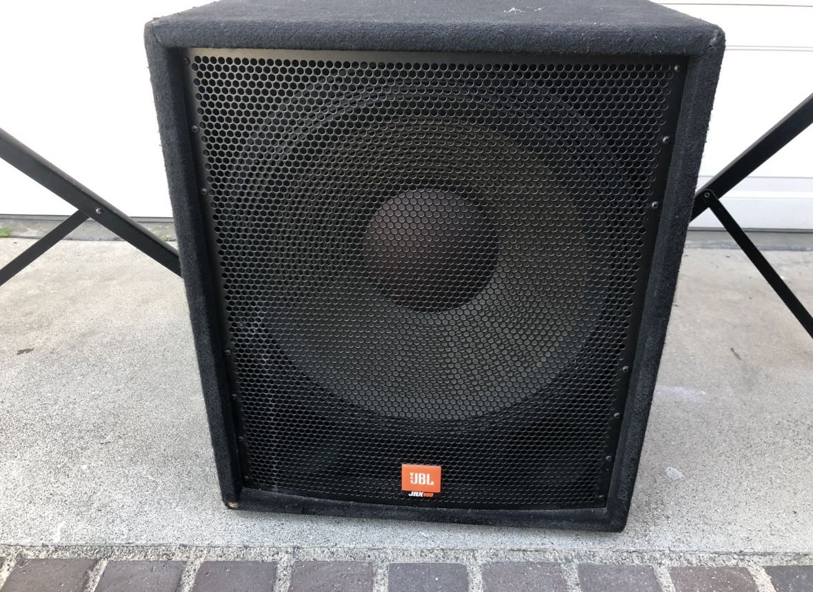JBL JRX118SP Powered Subwoofer for Sale in Buena Park, CA OfferUp