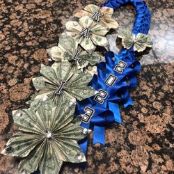 Graduation Money Lei