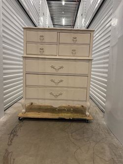 Kroehler Tallboy Dresser