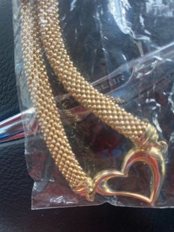 Heart gold bracelet