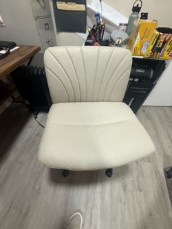 Desk chair