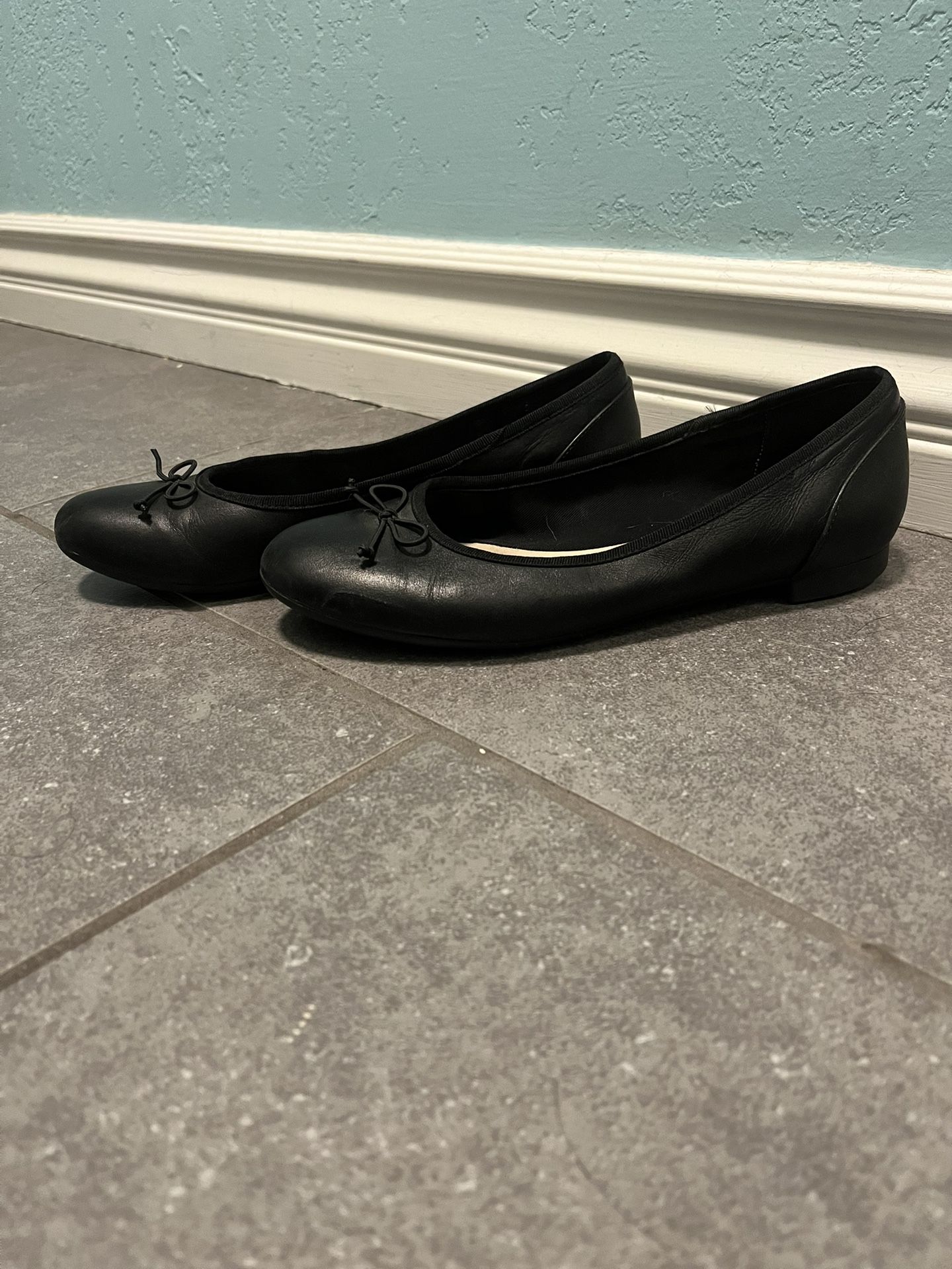 Black Leather Ballet Flats
