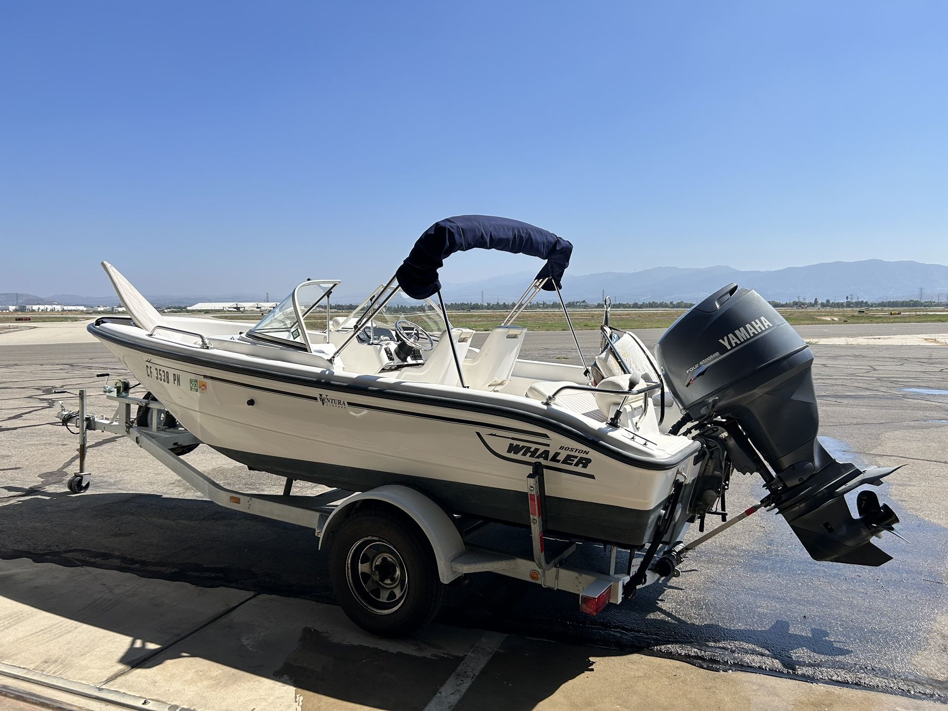 2000 Boston Whaler Ventura 16 '