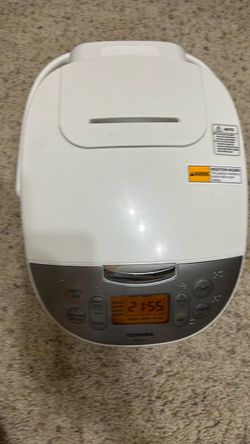 Toshiba TRCS01 6-Cup Uncooked Rice Cooker