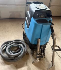 Mytee portable carpet extractor