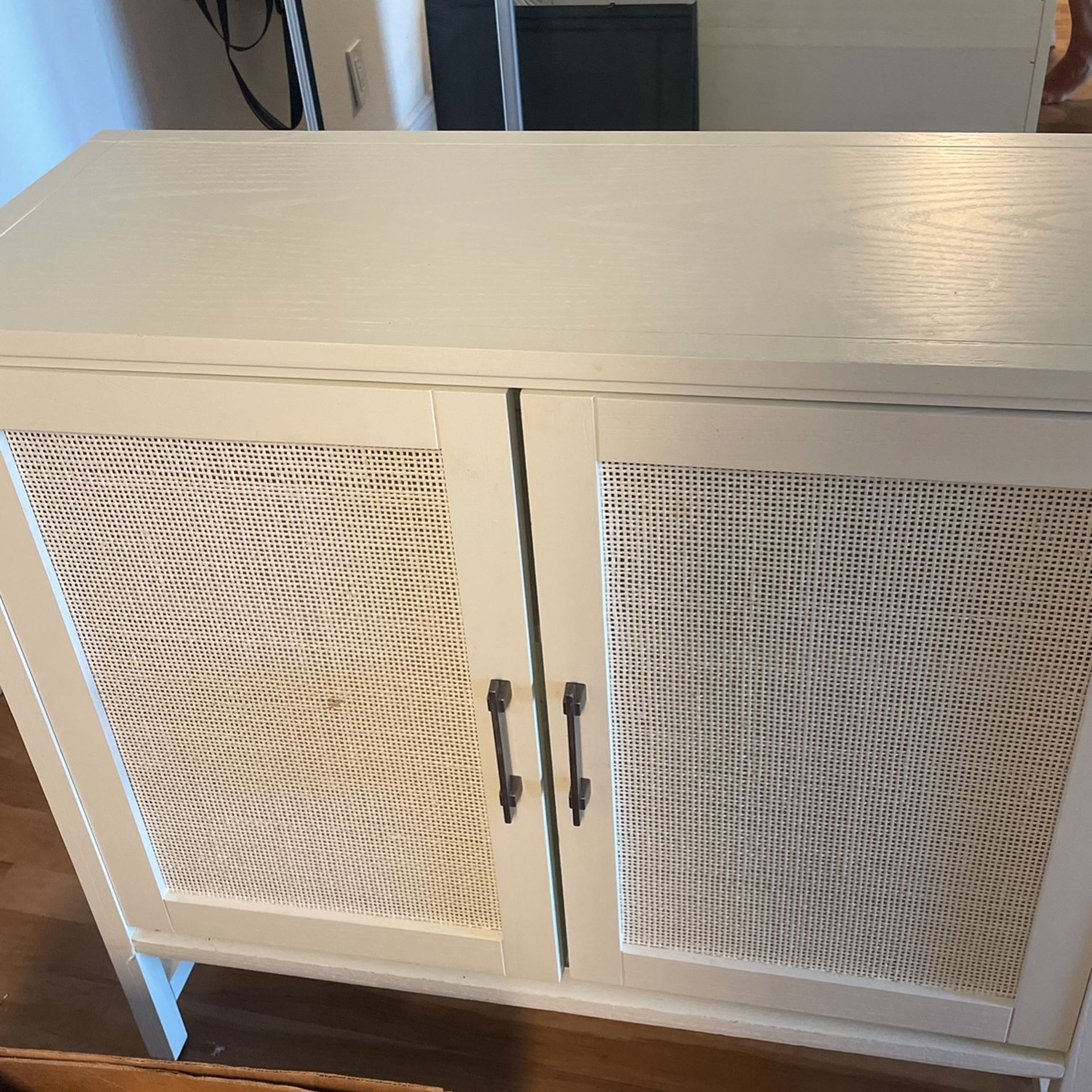 White Cabinet