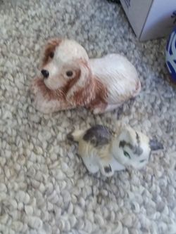 Ceramic dog and cat