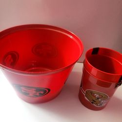 Brand New San Francisco 49ers Plastic Bucket and 2 Cups