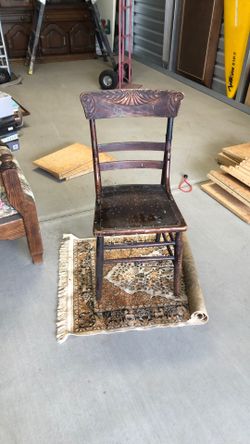 Chair. Antique 