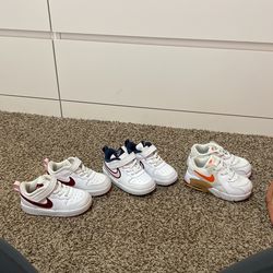 Toddler Nike Sneakers New With Box Size 7  