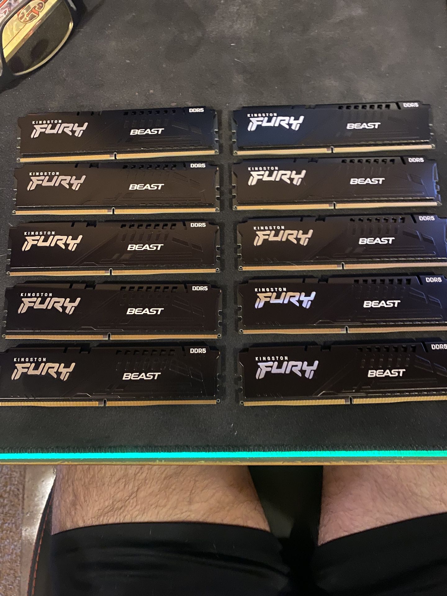 5× Kingston FURY Beast 32GB Kits (2×16GB) DDR5-5200 MHz RAM