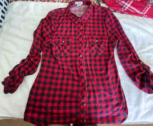 Passport Women’s Large Red & Black Buffalo Plaid Button-Up Shirt