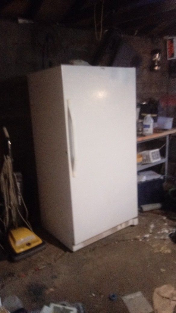 Kenmore Upright Freezer, Commercial