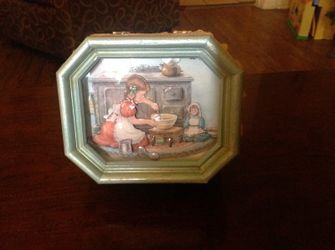 Vintage lithograph jewelry box