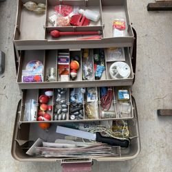 Fishing Accessories Box ( Pickup Hesperia Ca )