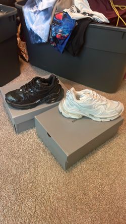 Size 9.5 shoe deal