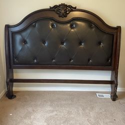 Beautiful Bedroom Set Dresser And Mirror Included Pictures Coming