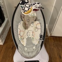 4 Moms MamaRoo Baby Swing