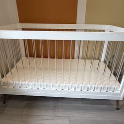 Modern baby Crib With Mattress